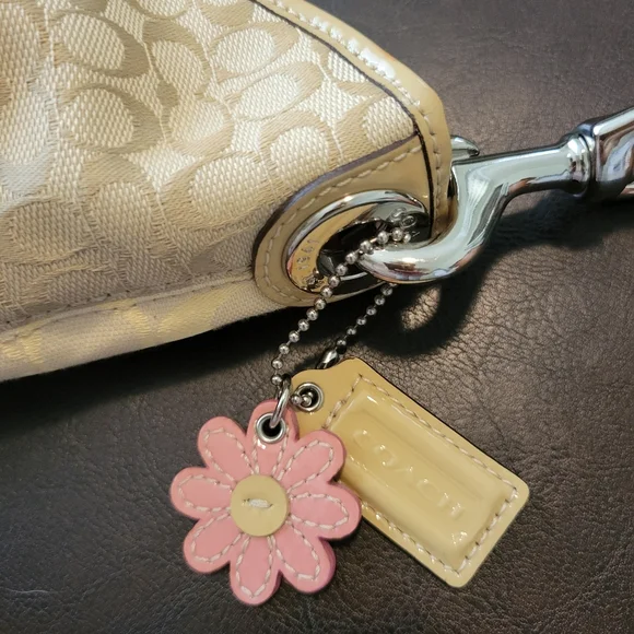 Vintage Coach Multicolor Patchwork Shoulder Bag - Picture 3 of 8